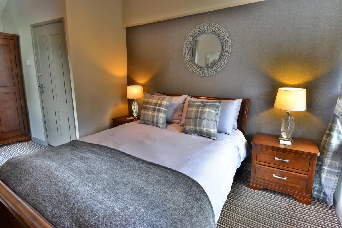 Suite Superior, bagno in camera, vista cortile