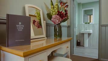 Double Room, Ensuite (8)