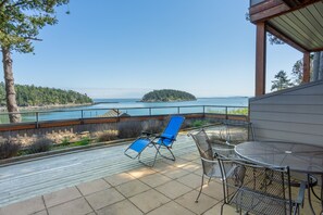 Panoramic-Villa, 1 Schlafzimmer, Küche, Meerblick | Terrasse/Patio