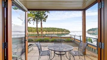 Panoramic Villa, 1 Bedroom, Kitchen, Ocean View | 2 bedrooms, premium bedding, soundproofing, iron/ironing board
