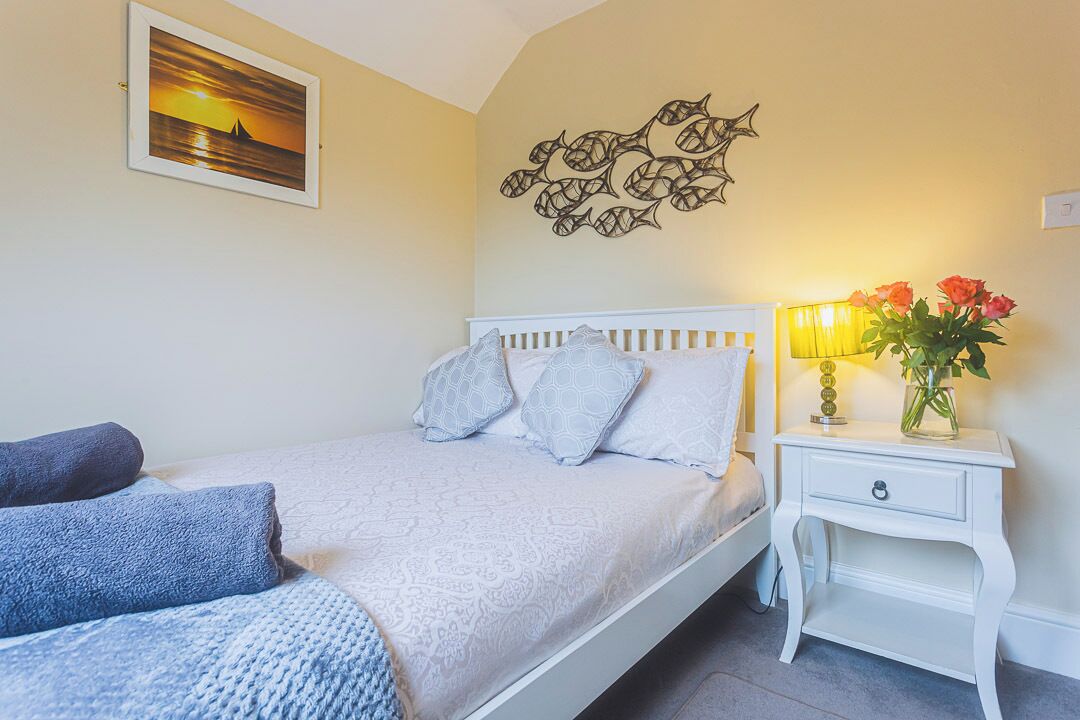 Double Room | Free WiFi, bed sheets