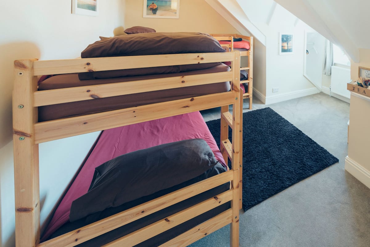 Quadruple Room | Free WiFi, bed sheets