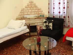 Living area - Tamer guest house (Haifa)