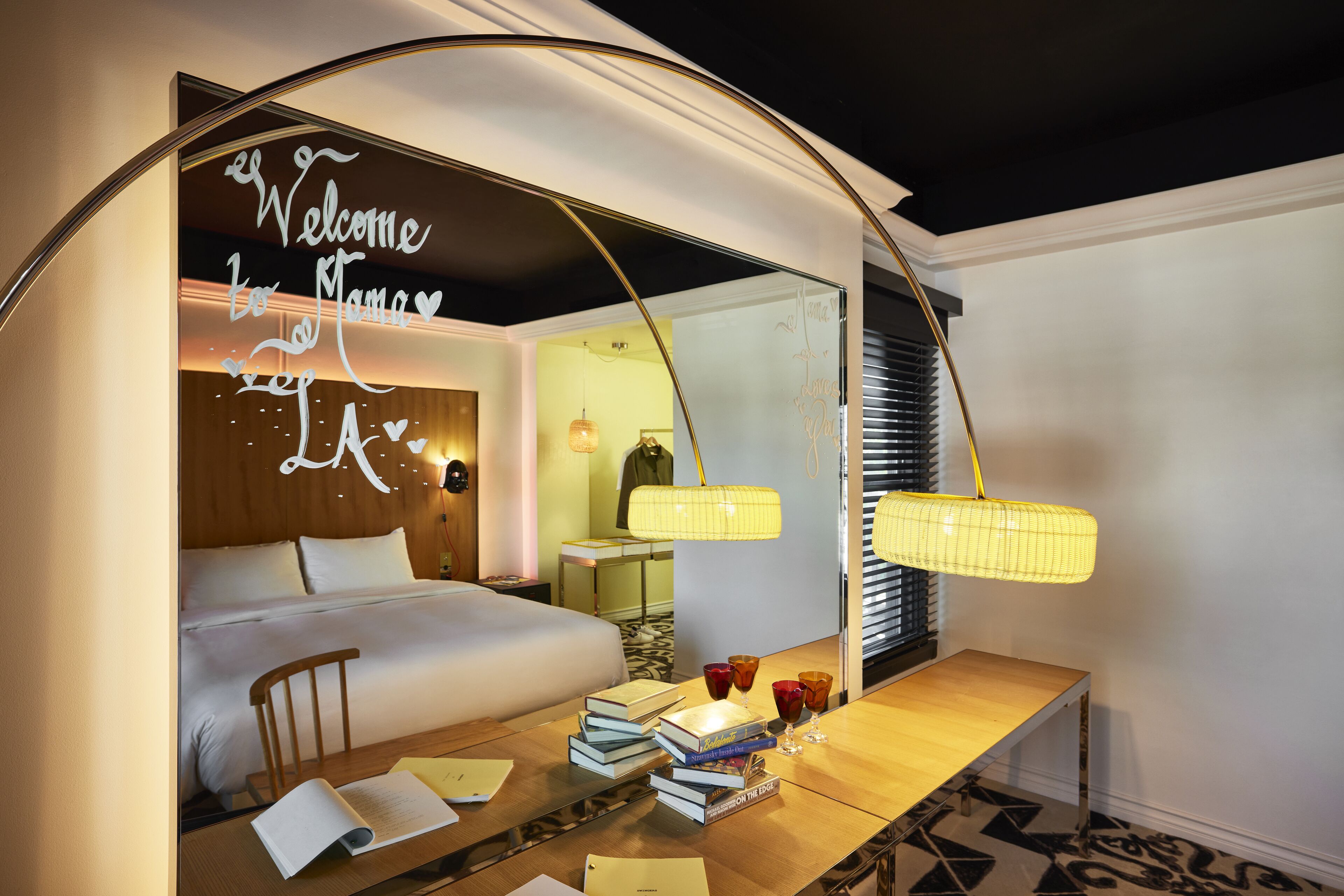 city room (medium mama) | 1 bedroom, premium bedding, in-room safe, individually decorated