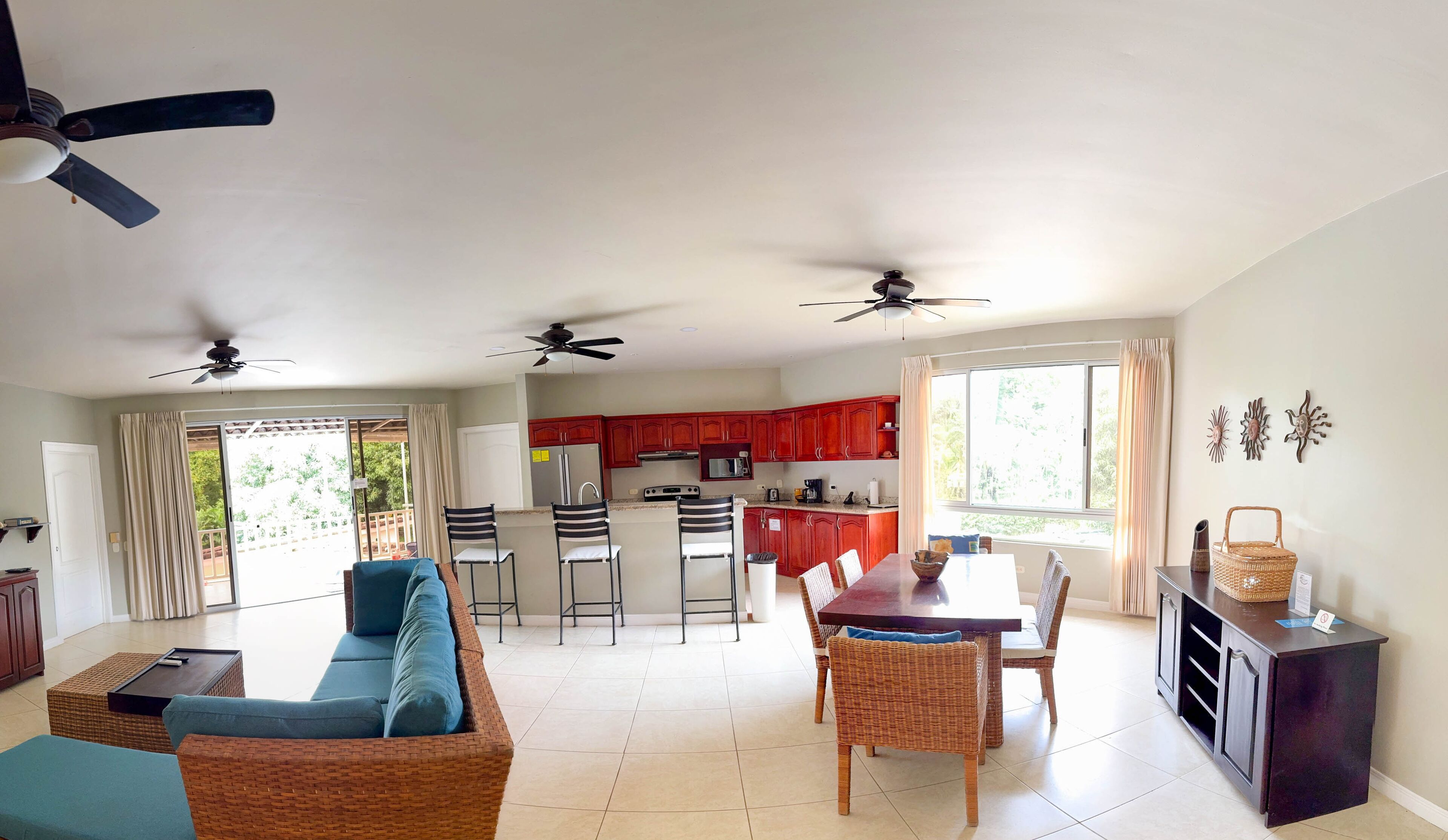 penthouse | in-room dining