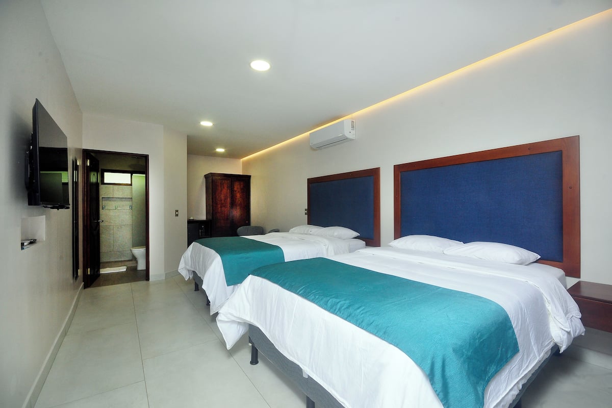 Deluxe Room | In-room safe, free WiFi, bed sheets