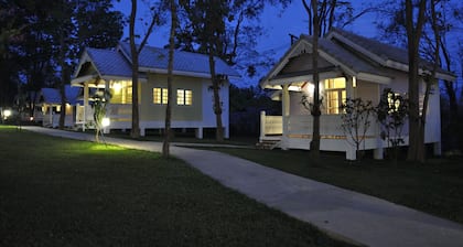 Monoceros Resort