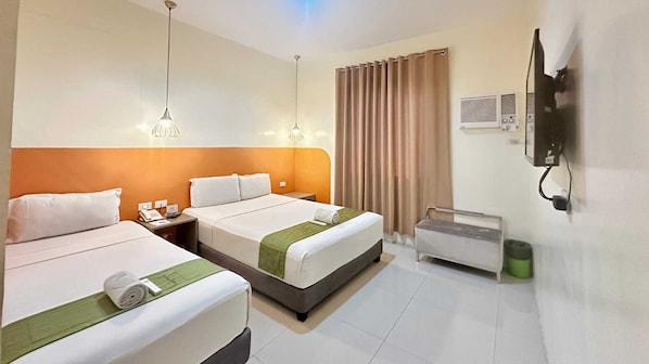 Deluxe Hive | Free WiFi, bed sheets