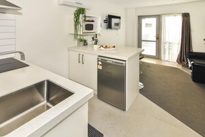 Two bedroom suite with full kitchen | Private kitchen
