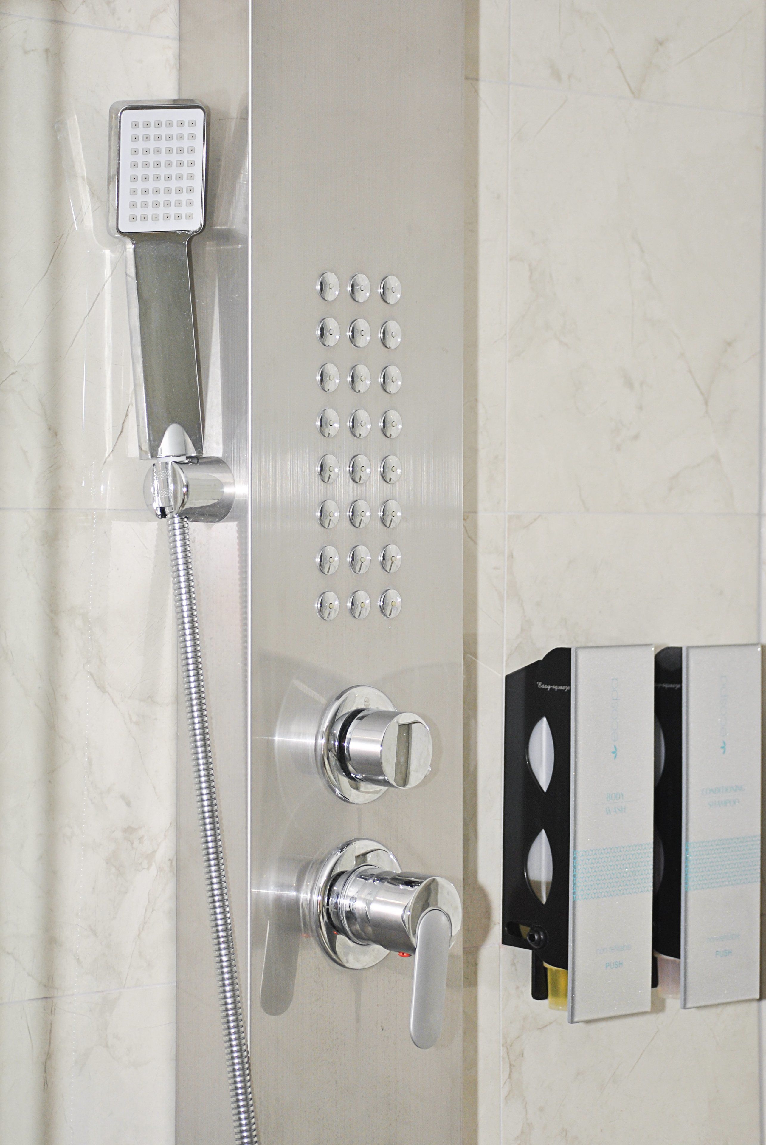 Shower kamar mandi