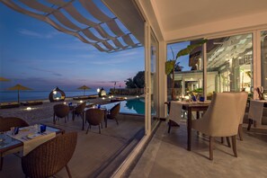 Outdoor dining - Casa Colombo Collection Mirissa (Kamburugamuwa)