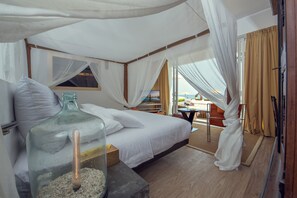 Premium bedding, in-room safe, desk, iron/ironing board - Casa Colombo Collection Mirissa (Kamburugamuwa)