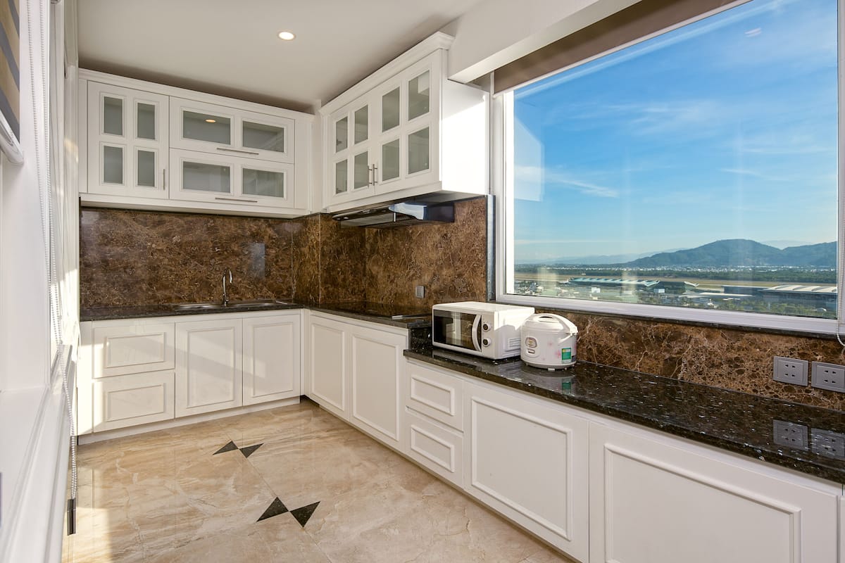 1 bedroom, egyptian cotton sheets, premium bedding, pillow-top beds