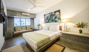 Free Upgrade from Classic Double Room to Deluxe Double Room | 13 bedrooms, in-room safe, iron/ironing board, free WiFi