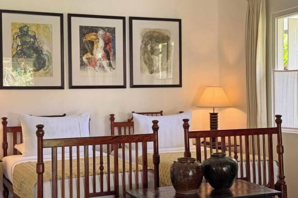 2 bedrooms, minibar, in-room safe, desk