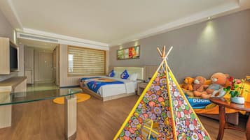 Premium bedding, down duvets, pillow-top beds, minibar