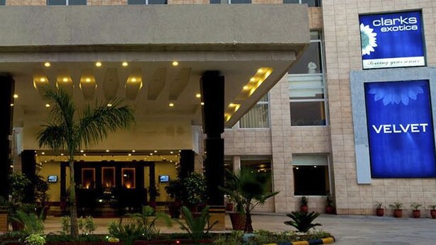 Front of property - Velvet Clarks Exotica (Dera Bassi)