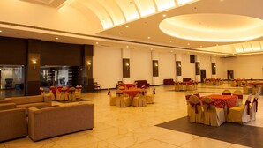 Banquet hall - Velvet Clarks Exotica (Dera Bassi)