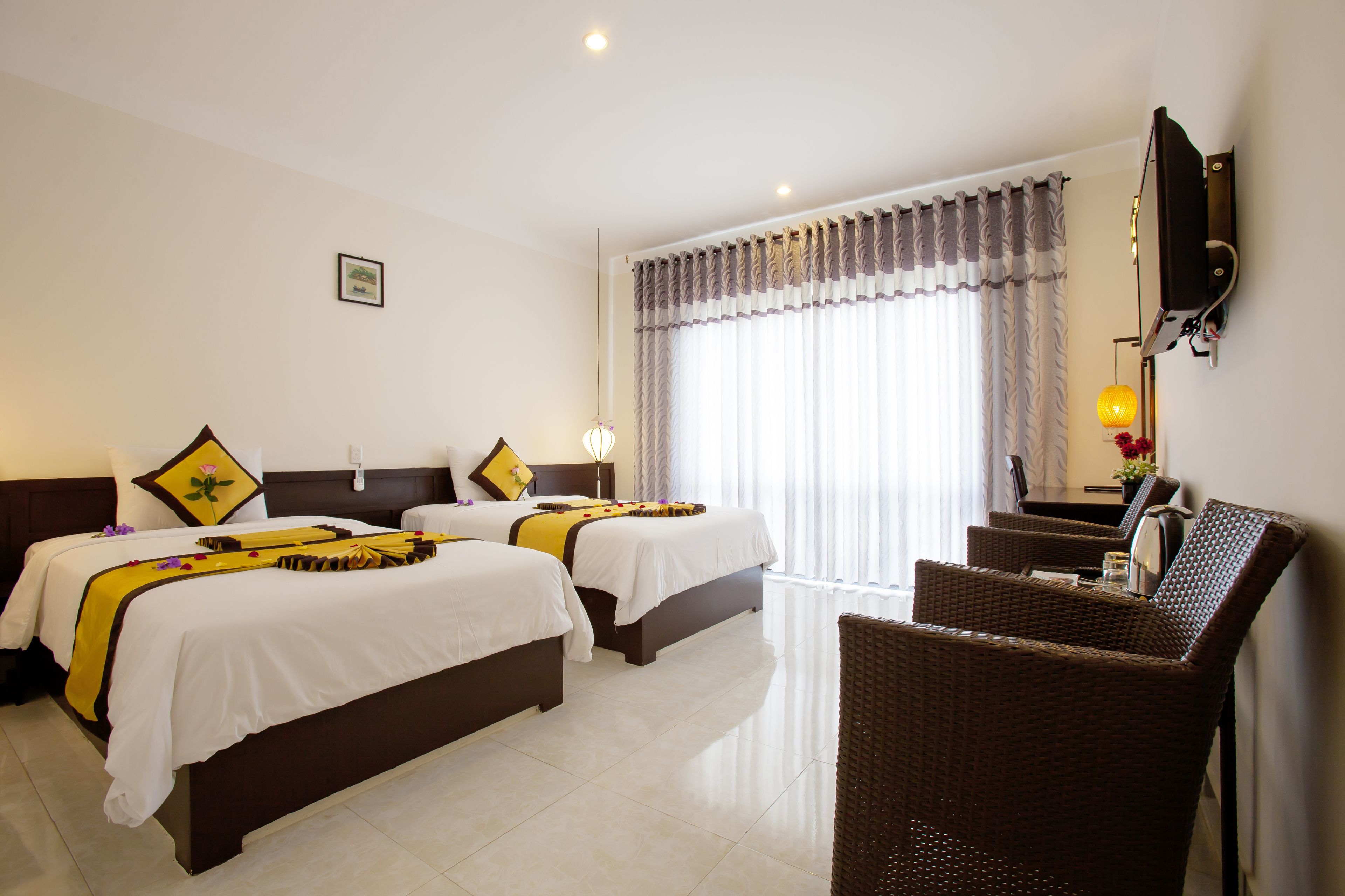 deluxe twin room | 1 bedroom, premium bedding, minibar, in-room safe