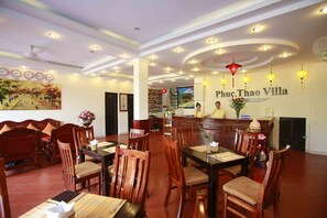 Interior entrance - Phuc Thao Villa (Da Nang)