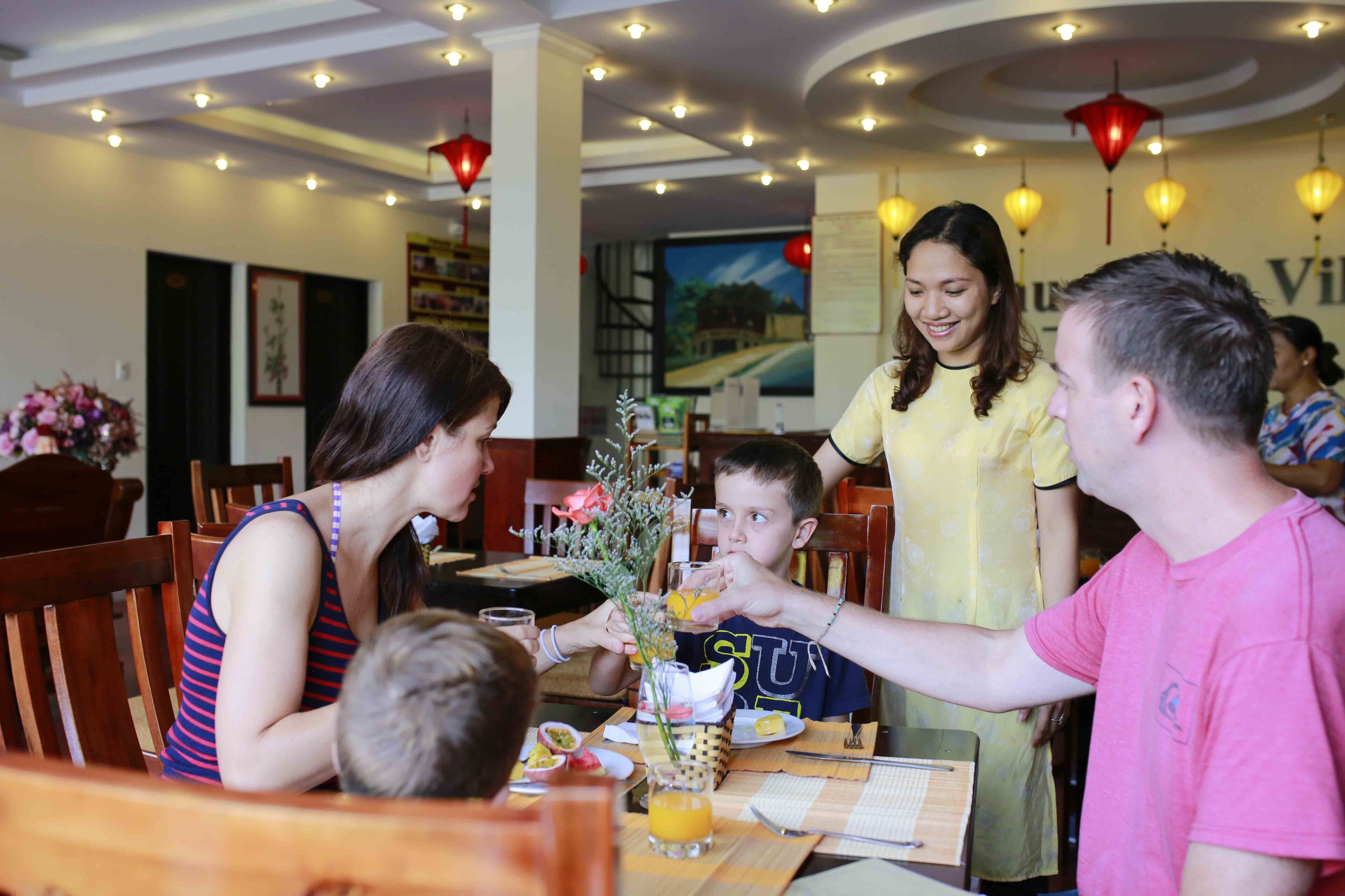 breakfast, lunch, dinner served; international cuisine, pool views