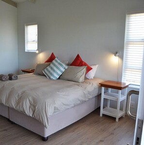 Sea View En-suites Rooms (4) | Premium bedding, in-room safe, rollaway beds, bed sheets