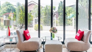 Lobby sitting area - Orbit Key Hotel (Krabi)