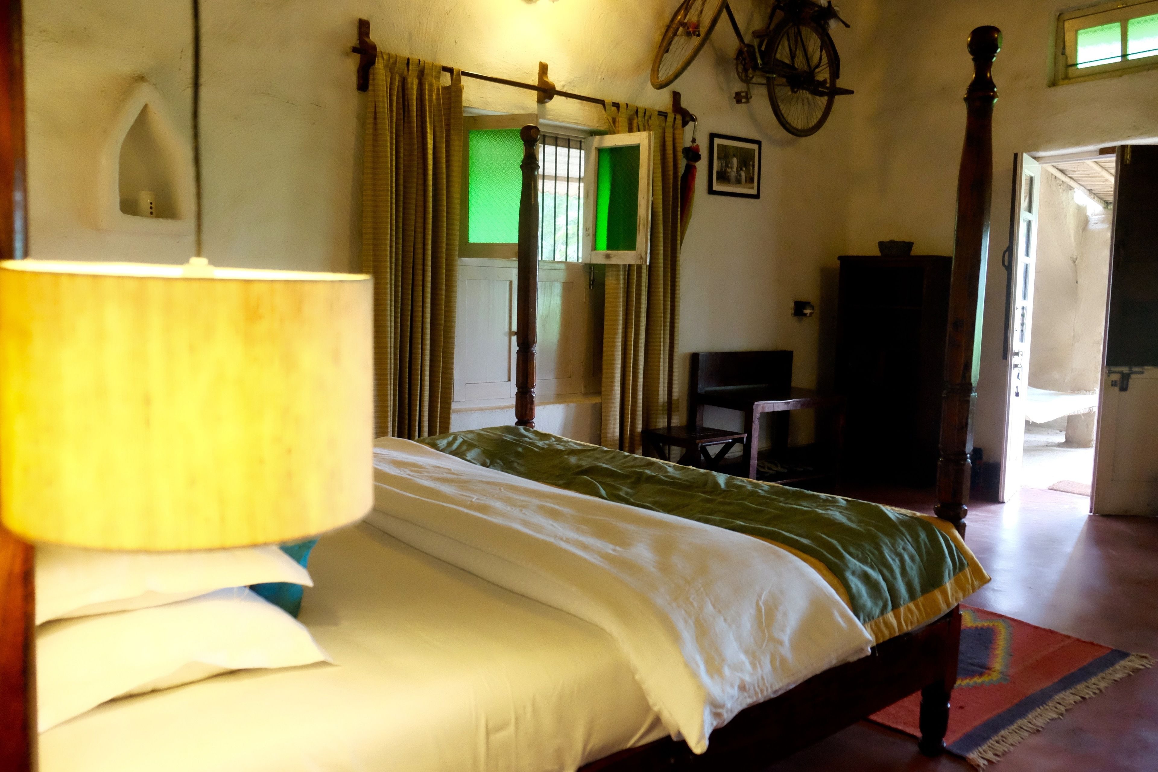 Cottage Tiêu chuẩn, 1 giường cỡ king, phù hợp cho người khuyết tật, quang cảnh vườn | Bộ đồ giường cao cấp, két bảo mật tại phòng, bàn 