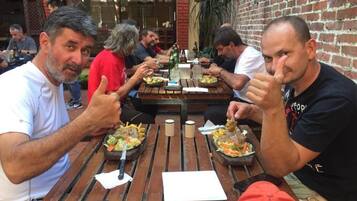 Breakfast, lunch, dinner served; international cuisine