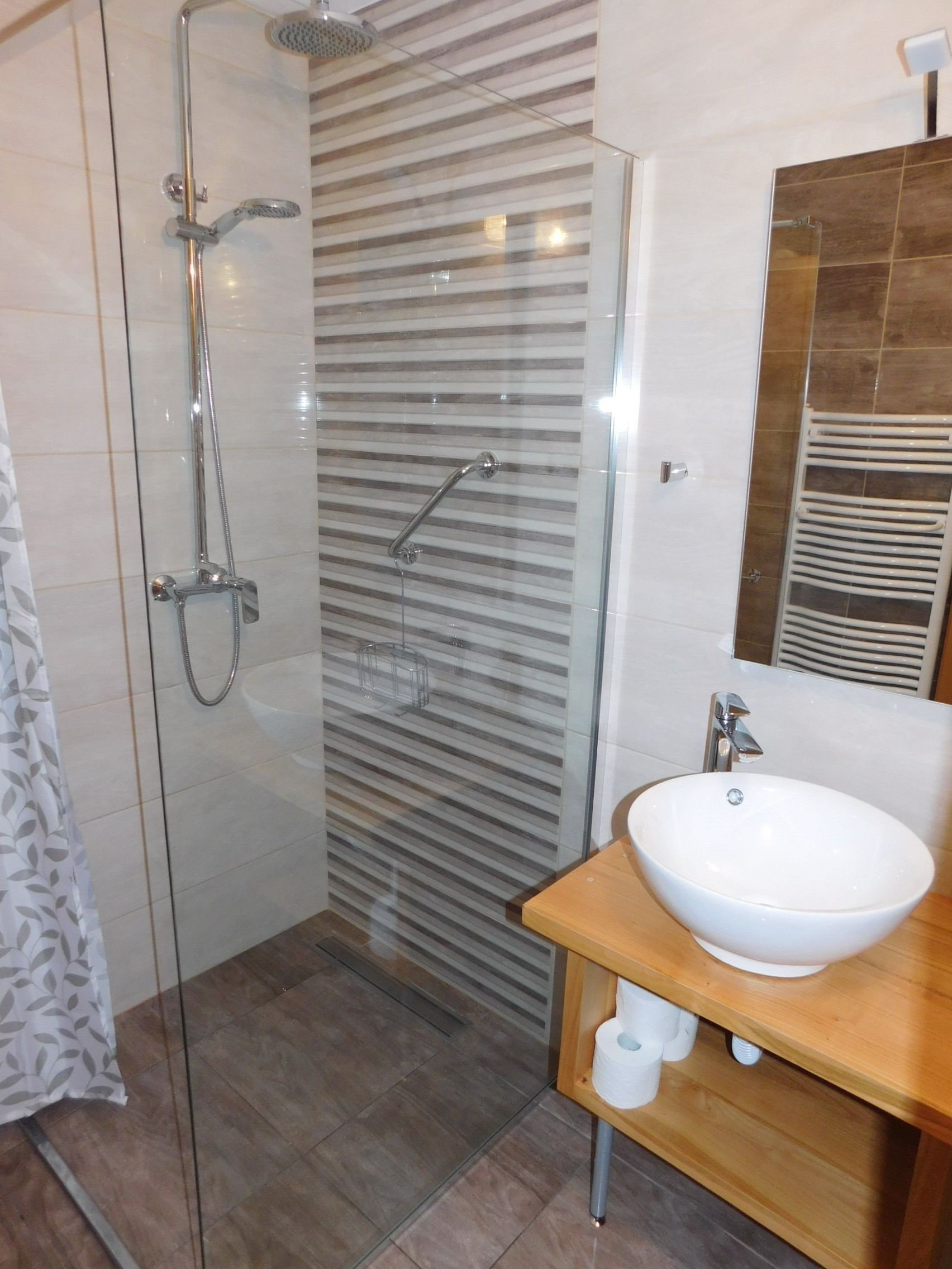 Standard Double Room, Balcony | Bathroom | Shower, free toiletries, hair dryer, towels