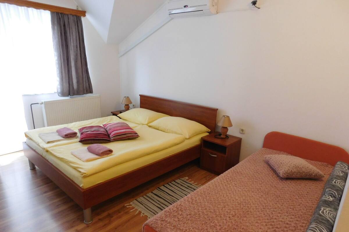 Double Room | Desk, cribs (surcharge), rollaway beds (surcharge), WiFi (free)