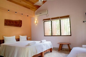 Luxury Villa for 03 guests with the Garden View - Villa Shade (Negombo)