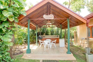 BBQ/picnic Area - Villa Shade (Negombo)