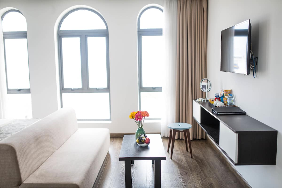 Deluxe Double Room, City View | Minibar, in-room safe, desk, rollaway beds
