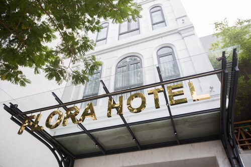 Flora Hotel Residence