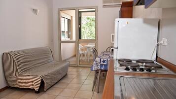 Apartment, 2 Bedrooms | Living area