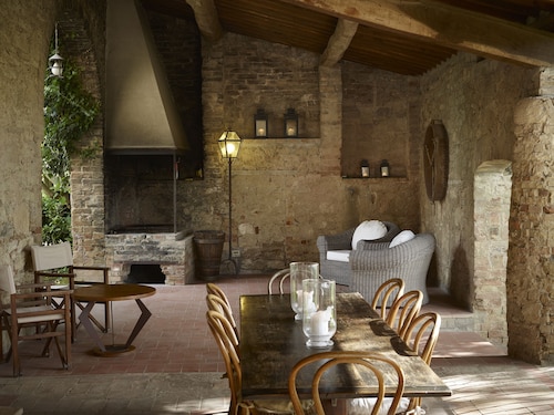 Borgo Lucignanello Bandini