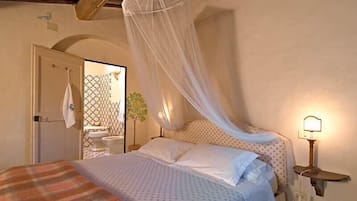 Apartment (Clementina) | Hochwertige Bettwaren, Zimmersafe, individuell dekoriert