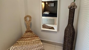 Standard Shared Dormitory (4  pax) - Onefam Sants (Barcelona)