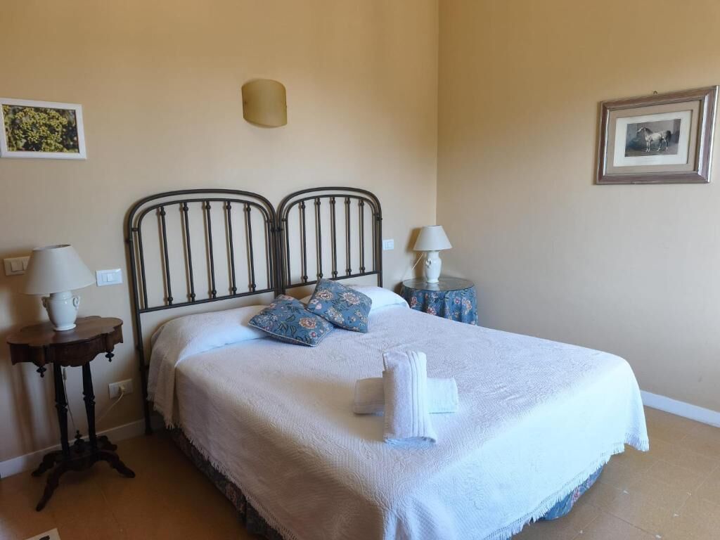Double Room | Free WiFi, bed sheets