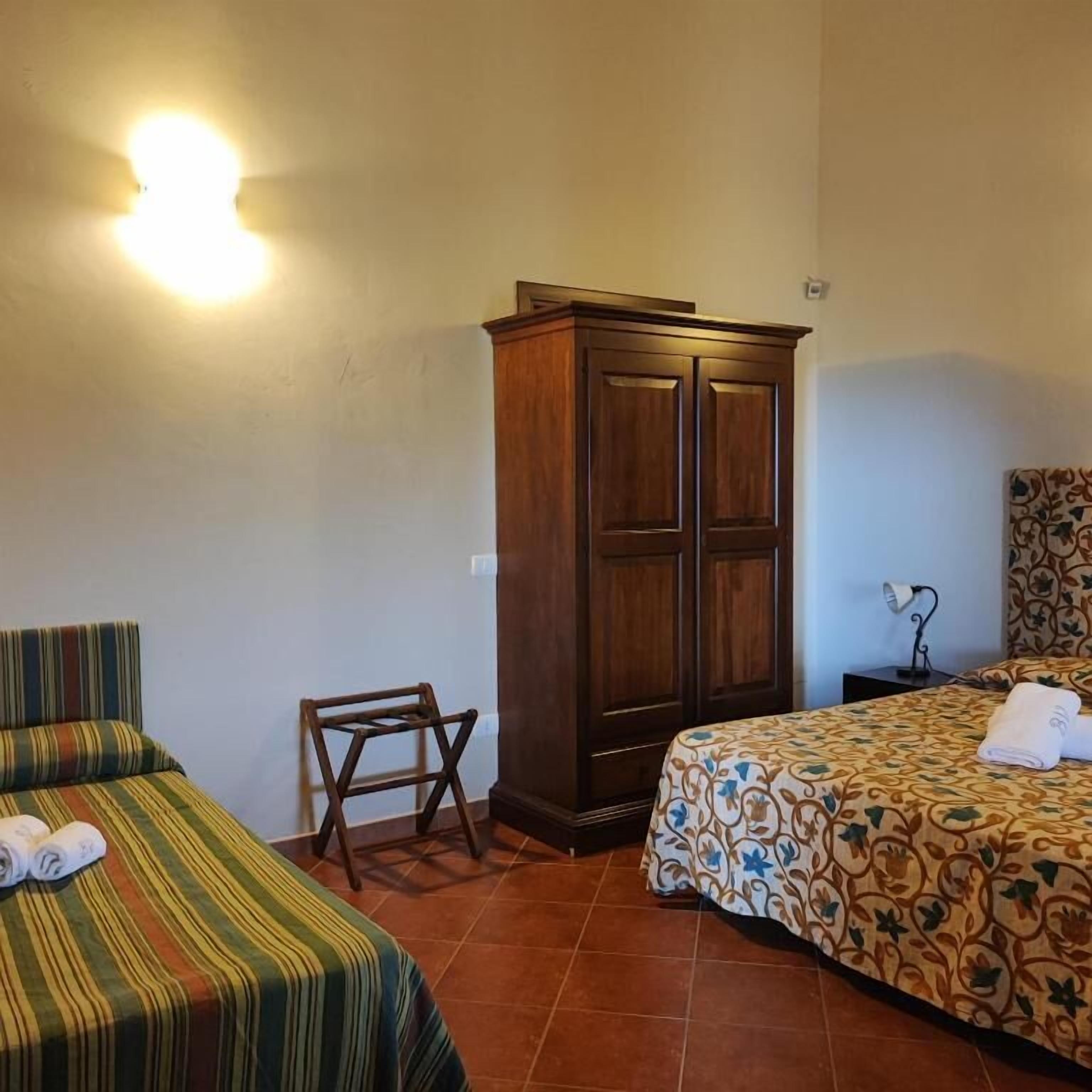 Studio (3 people) | Free WiFi, bed sheets