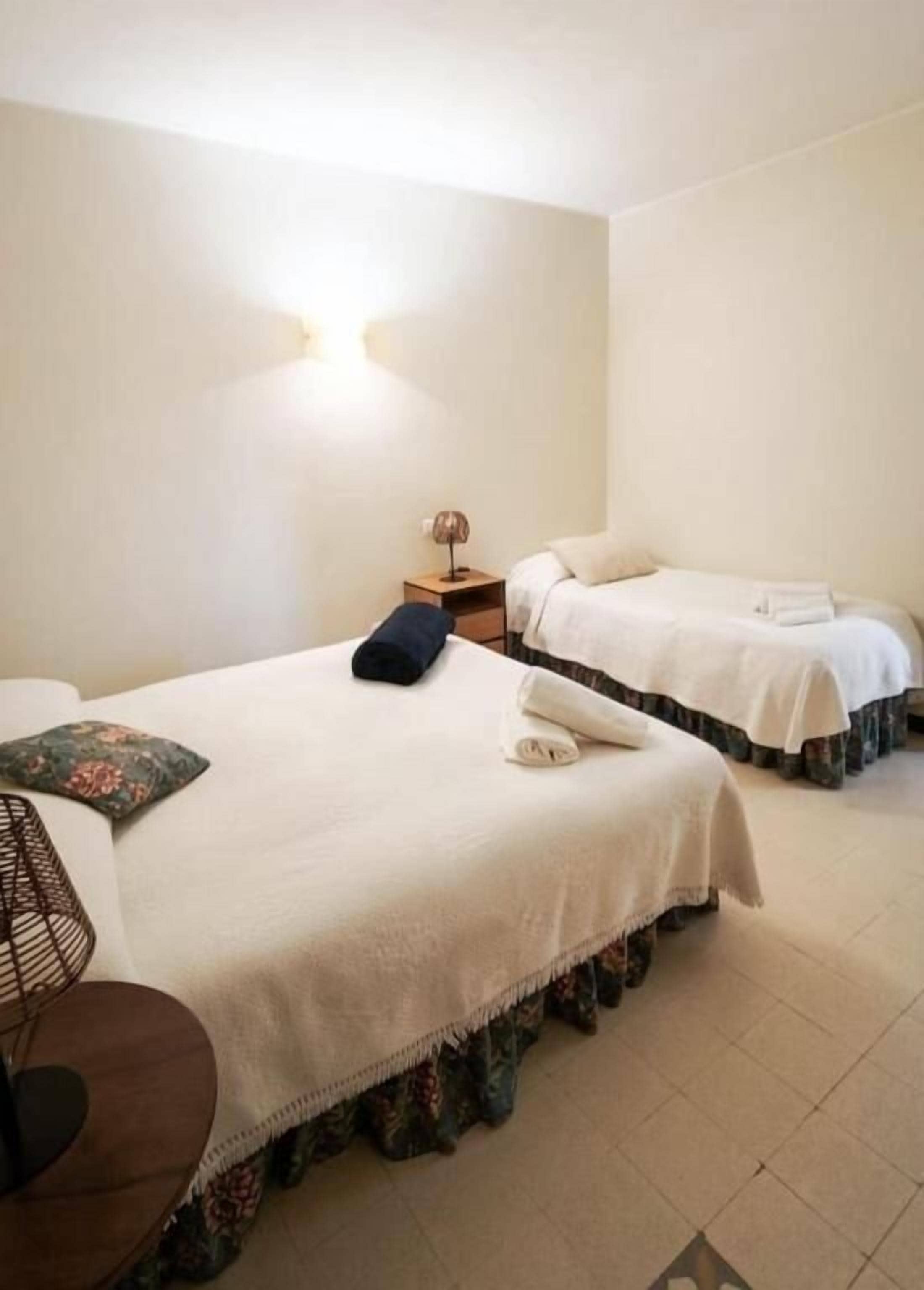 Wifi gratis y ropa de cama 