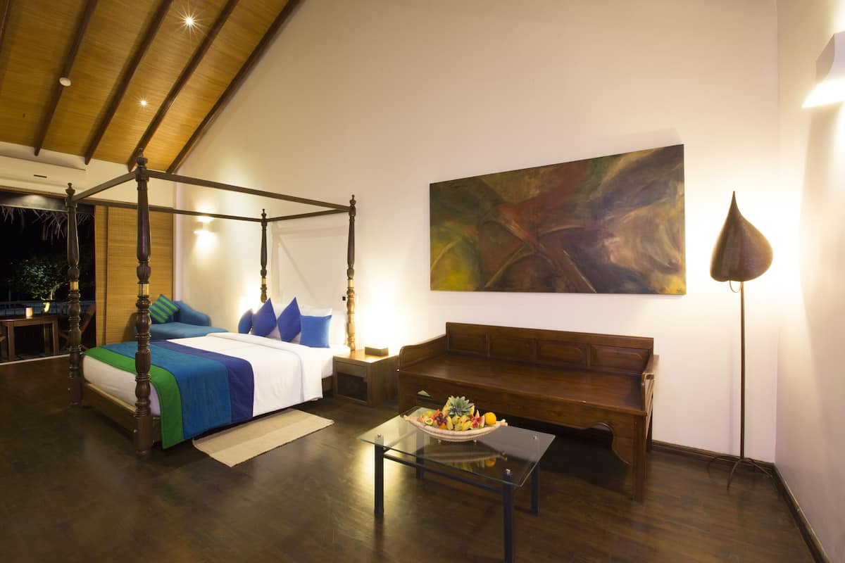Phòng Suite, 1 giường cỡ king, quang cảnh eo biển, cạnh hồ | Bộ trải giường bằng vải cotton Ai Cập, minibar, két bảo mật tại phòng