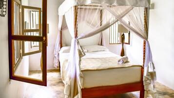 Villa, 2 Schlafzimmer, Seeblick, Seeseite | 2 Schlafzimmer, Zimmersafe, Schreibtisch, Bügeleisen/Bügelbrett