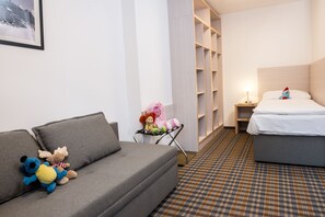 Appartement Standard, 2 chambres | Coffre-fort, lit de bébé (supplément), accès au Wi-Fi (inclus)