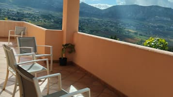 Panoramic Double Room, Valley View | Premium bedding, minibar, bed sheets
