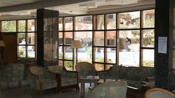 Sala de estar en el lobby