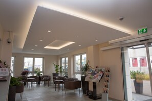 Lobby lounge - Goethe Conference Hotel by Trip Inn (Frankfurt)