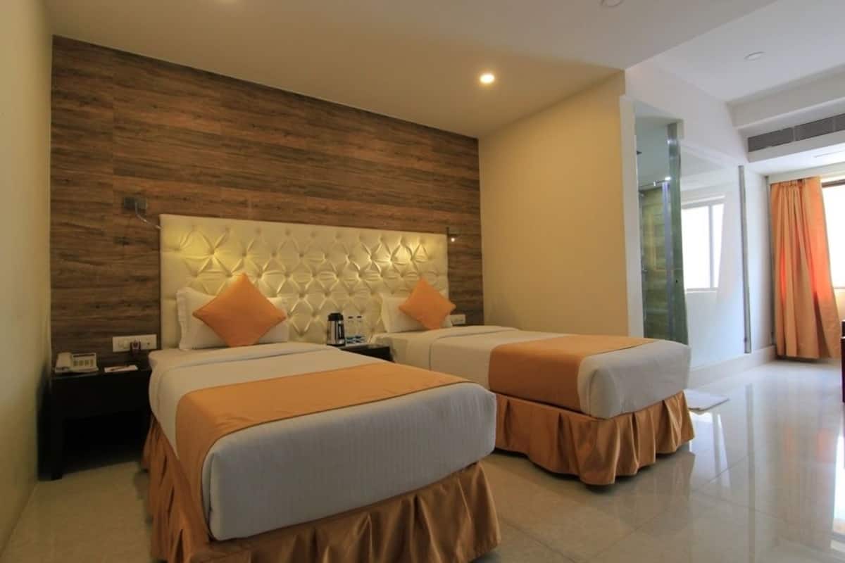 premium super deluxe room | egyptian cotton sheets, premium bedding, minibar, in-room safe