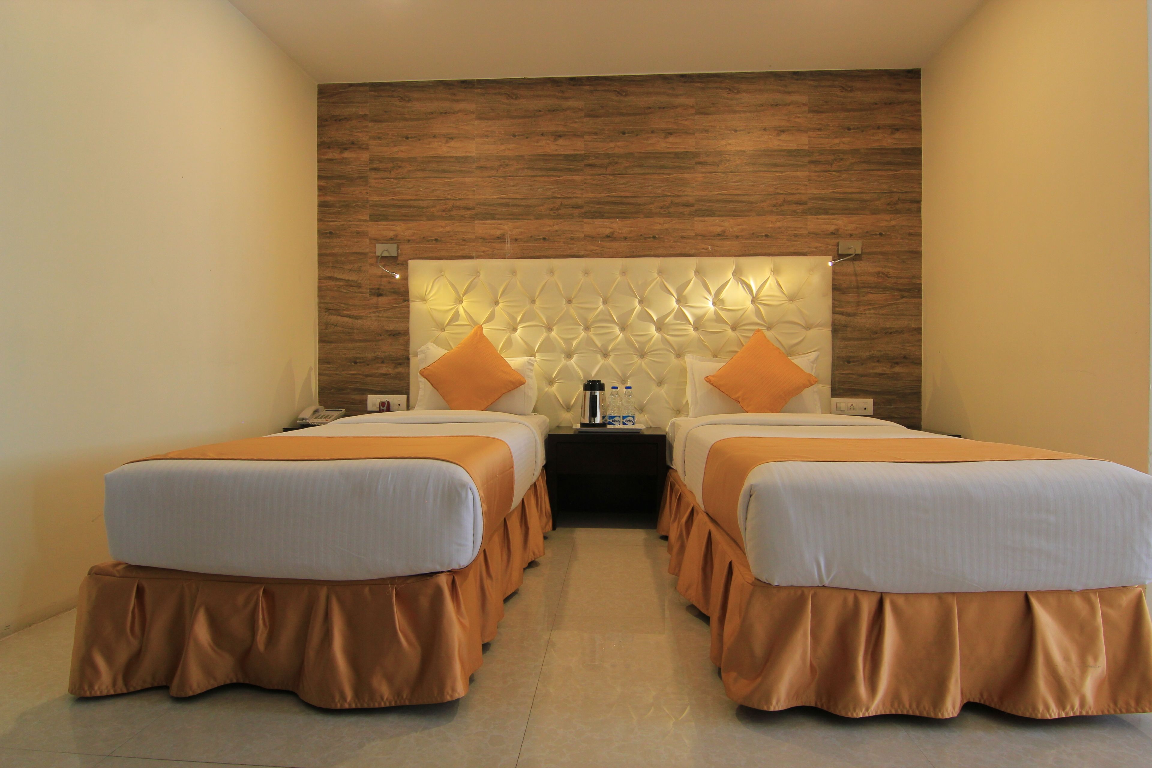 premium deluxe room | egyptian cotton sheets, premium bedding, minibar, in-room safe